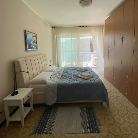 Marconi View Apartment *