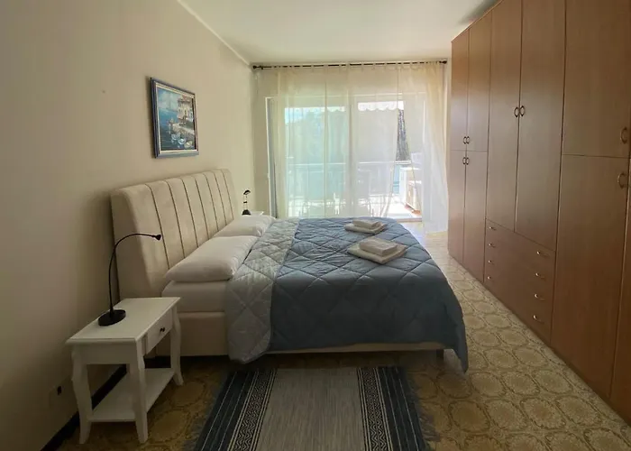 Marconi View Apartment *